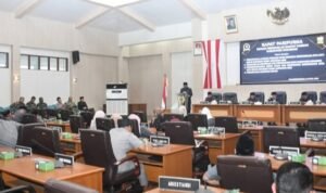 Bahas dan Sampaikan Rekomendasi LKPJ 2025, di Rapat Paripurna DPRD Kabupaten Sukabumi